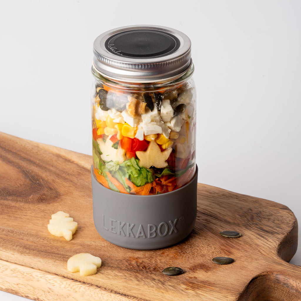 Lekkabox Meal Prep - sklenená nádoba s viečkom so silikónovým chráničom  500ml sivá