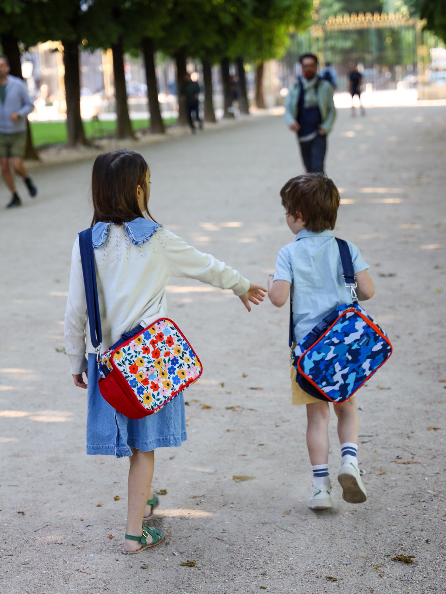 Yumbox termo izolačná taška na lunchbox s popruhom  - Makové kvietky