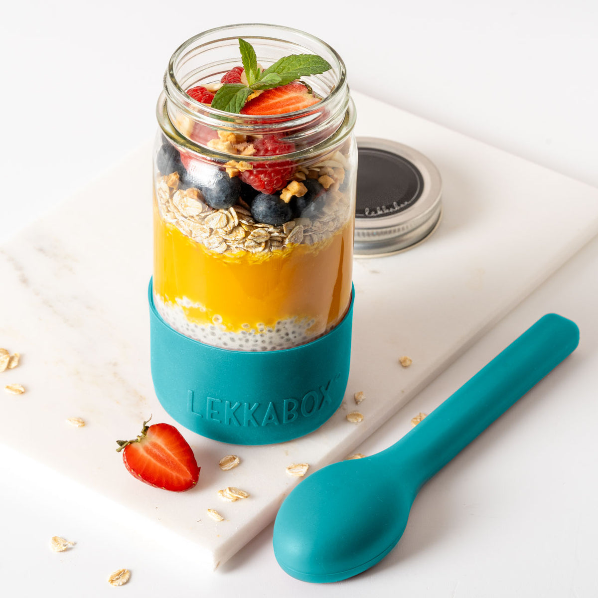 Lekkabox Meal Prep - sklenená nádoba s viečkom so silikónovým chráničom  500ml oceán