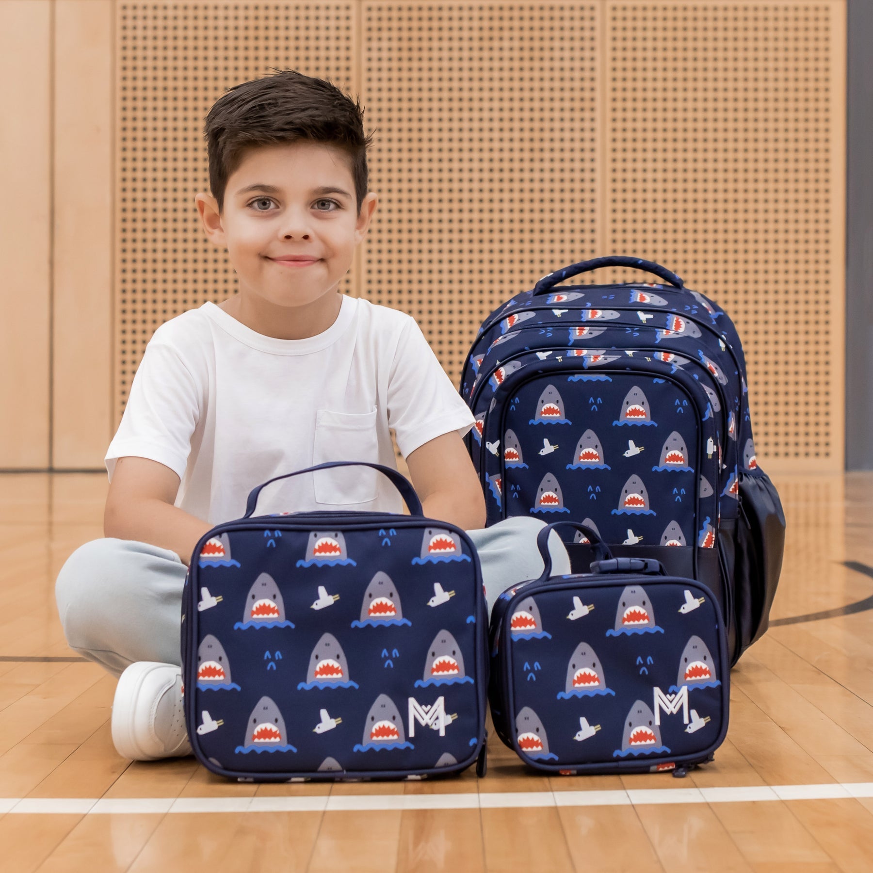 MontiiCo - Školský ruksak ŽRALOKY len 700g!