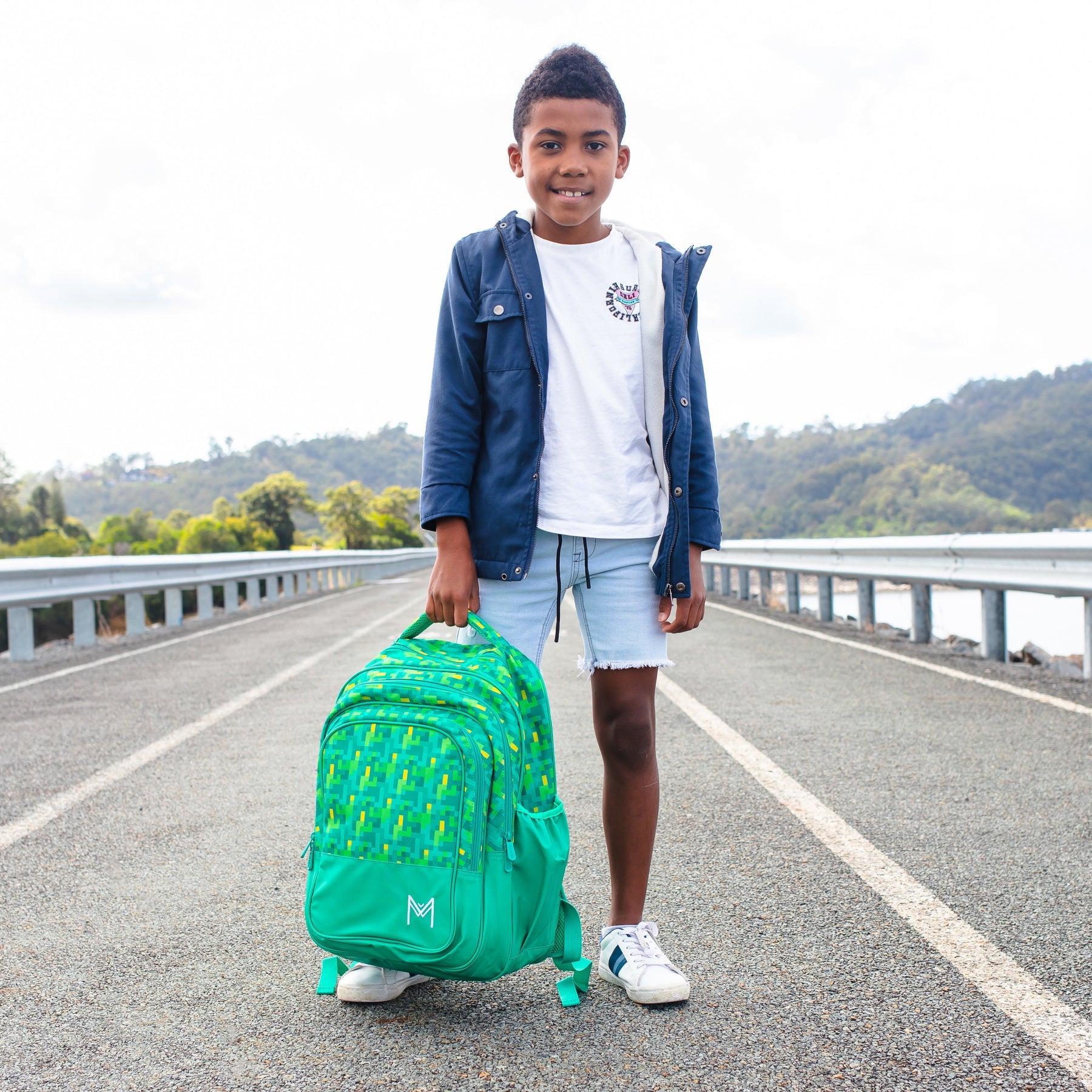 MontiiCo - Školský ruksak PIXELY len 700g!