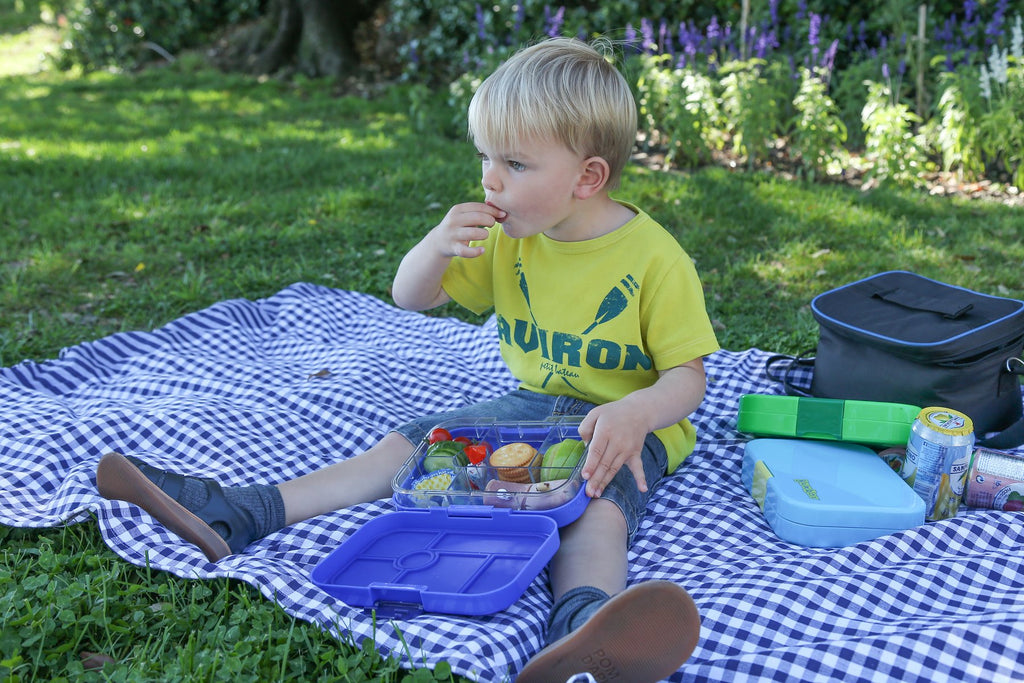 Yumbox Original 6 oddelení modrý neptún (vesmír)